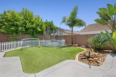 3925 Estancia Dr, Oceanside, CA 92058 photo 31
