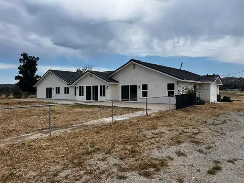 Exterior - 2152 Walnut St, Ramona, CA 92065 photo 2 of 4