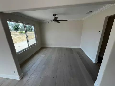 Living - 2152 Walnut St, Ramona, CA 92065 photo 3 of 6