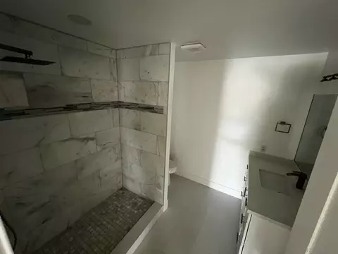 Bath - 2152 Walnut St, Ramona, CA 92065 photo 2 of 3
