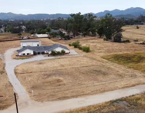 View/Area - 2152 Walnut St, Ramona, CA 92065 photo 2 of 2
