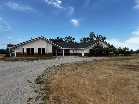 Exterior - 2152 Walnut St, Ramona, CA 92065 photo 4 of 4