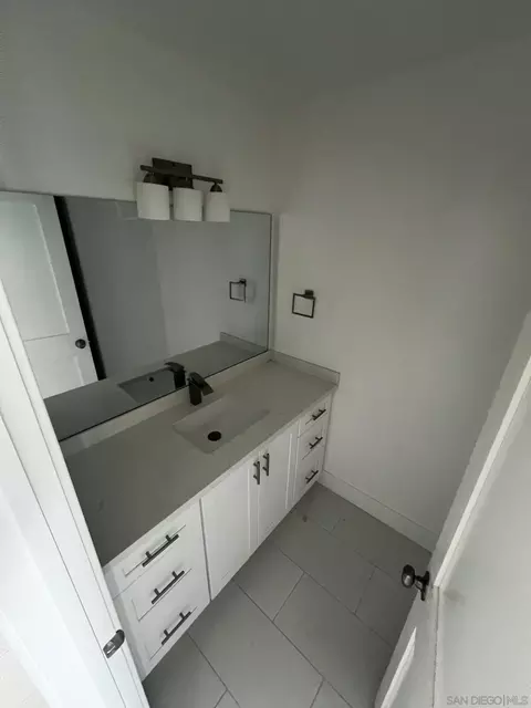 Bath - 2152 Walnut St, Ramona, CA 92065 photo 1 of 3