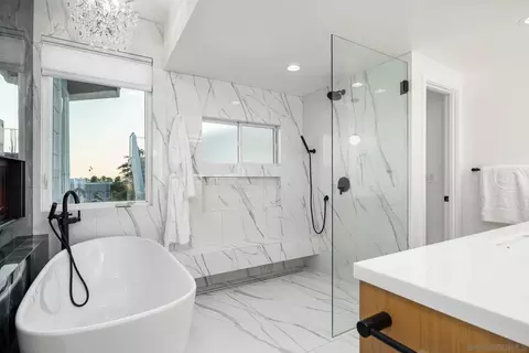 Bath - 7570 Cabrillo Ave, La Jolla, CA 92037 photo 1 of 5