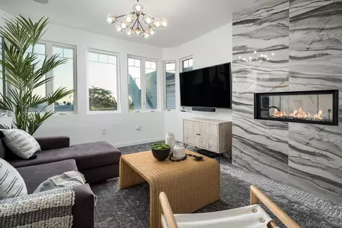 Living - 7570 Cabrillo Ave, La Jolla, CA 92037 photo 4 of 5