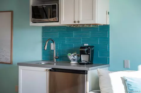 Kitchen - 7570 Cabrillo Ave, La Jolla, CA 92037 photo 8 of 8