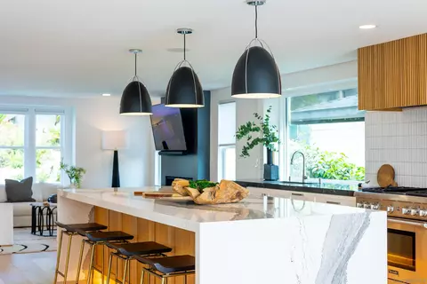 Kitchen - 7570 Cabrillo Ave, La Jolla, CA 92037 photo 6 of 8