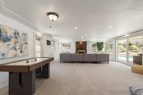 Living - 13811 Tobiasson Rd, Poway, CA 92064 photo 2 of 7