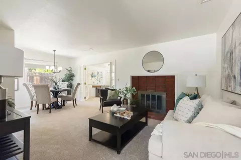 Living - 13811 Tobiasson Rd, Poway, CA 92064 photo 1 of 7