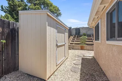 Exterior - 13811 Tobiasson Rd, Poway, CA 92064 photo 13 of 14