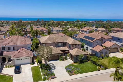 6581 Bluebonnet Dr, Carlsbad, CA 92011 photo 4