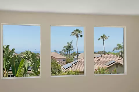 6581 Bluebonnet Dr, Carlsbad, CA 92011 photo 2