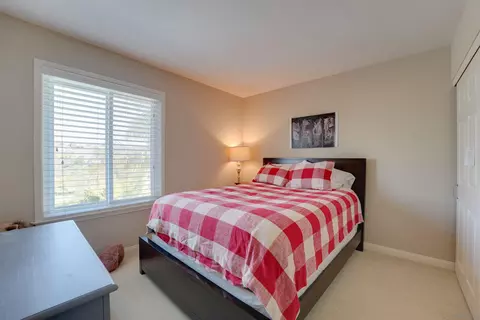 Bedroom - 1647 Hawk View Dr, Encinitas, CA 92024 photo 4 of 10