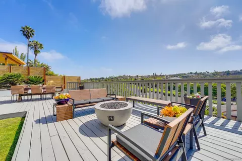 Exterior - 1647 Hawk View Dr, Encinitas, CA 92024 photo 11 of 20