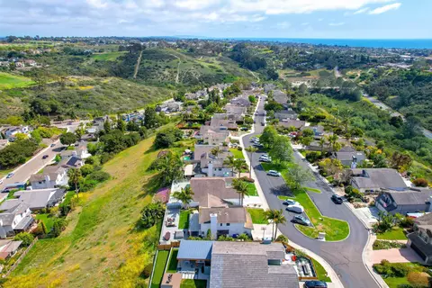 View/Area - 1647 Hawk View Dr, Encinitas, CA 92024 photo 9 of 12