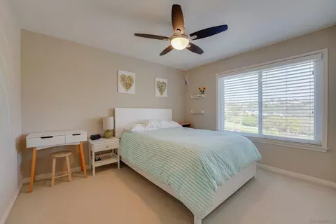 Bedroom - 1647 Hawk View Dr, Encinitas, CA 92024 photo 1 of 10