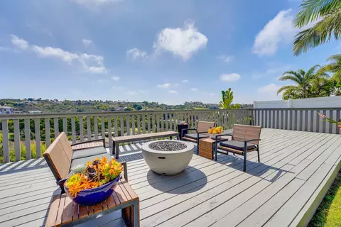 Exterior - 1647 Hawk View Dr, Encinitas, CA 92024 photo 8 of 20