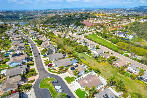 View/Area - 1647 Hawk View Dr, Encinitas, CA 92024 photo 8 of 12