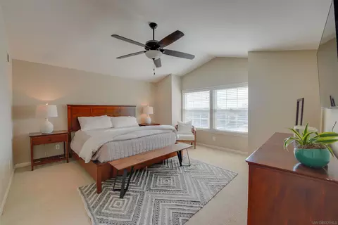 Bedroom - 1647 Hawk View Dr, Encinitas, CA 92024 photo 6 of 10