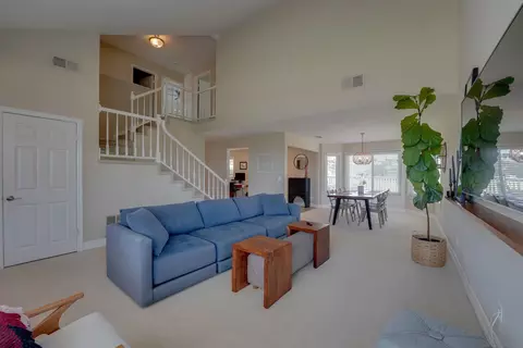 Living - 1647 Hawk View Dr, Encinitas, CA 92024 photo 1 of 3