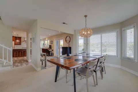 Dining - 1647 Hawk View Dr, Encinitas, CA 92024 photo 2 of 4