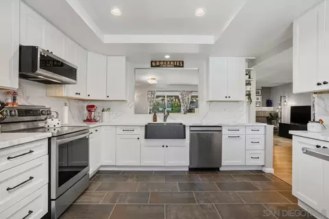 12007 Caminito Campana, San Diego, CA 92128