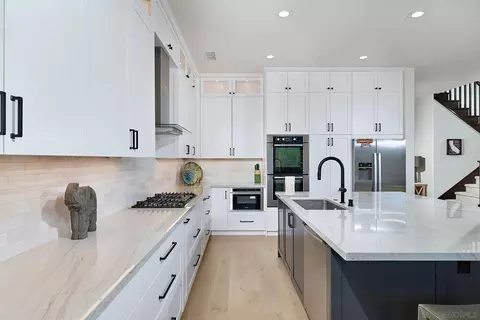 Kitchen - 7059 Sitio Caliente, Carlsbad, CA 92009 photo 4 of 4