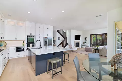 Kitchen - 7059 Sitio Caliente, Carlsbad, CA 92009 photo 1 of 4