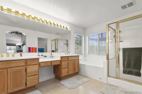 Bath - 9954 Jay Ct, Santee, CA 92071 photo 2 of 4