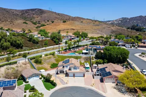View/Area - 9954 Jay Ct, Santee, CA 92071 photo 7 of 10