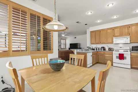 Dining - 9954 Jay Ct, Santee, CA 92071 photo 1 of 4