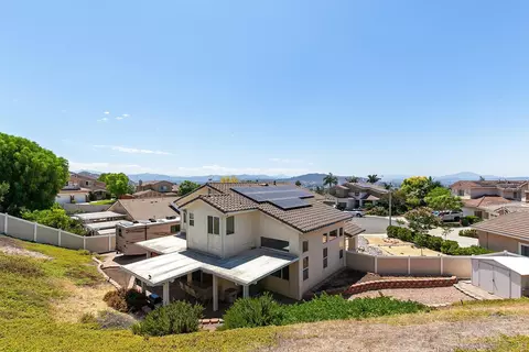View/Area - 9954 Jay Ct, Santee, CA 92071 photo 9 of 10