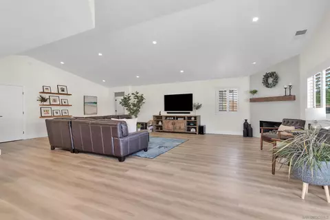 Other - 15305 Lookout Rd, Apple Valley, CA 92307 photo 2 of 16