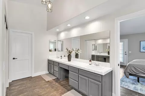 Entry Way - 15305 Lookout Rd, Apple Valley, CA 92307 photo 3 of 3