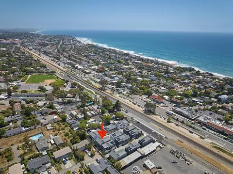555 N Vulcan Ave, Encinitas, CA 92024 photo 2