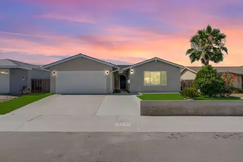 8043 Kenova St, San Diego, CA 92126