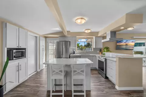 4125 Chippewa Ct, San Diego, CA 92117