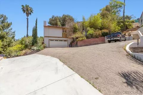 8621 Golf Dr, Spring Valley, CA 91977 photo 4