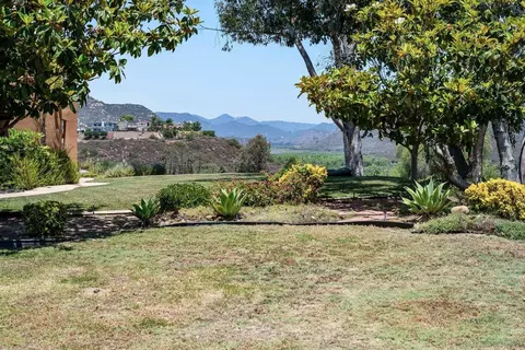 18197 Valladares Dr, San Diego, CA 92127