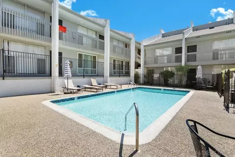 1124 Eureka #40, San Diego, CA 92110