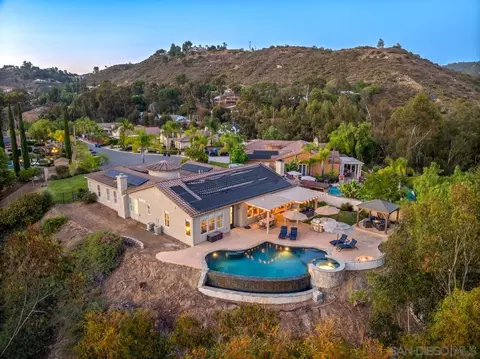 26112 Crescendo Dr, Escondido, CA 92026