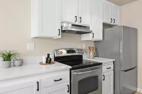 Kitchen - 4515 4th St #11, La Mesa, CA 91941 photo 2 of 4