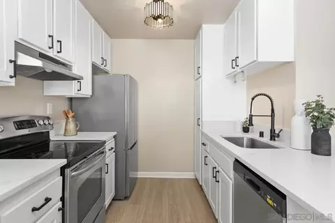 Kitchen - 4515 4th St #11, La Mesa, CA 91941 photo 3 of 4