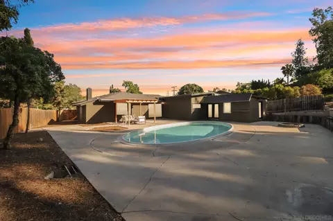 6288 Broadmoor Dr, La Mesa, CA 91942 photo 2