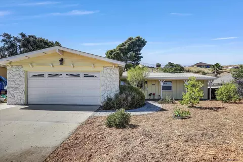 9684 Lutheran Way, Santee, CA 92071 photo 2