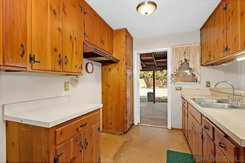 Kitchen - 926 Taft Ave, El Cajon, CA 92020 photo 1 of 3