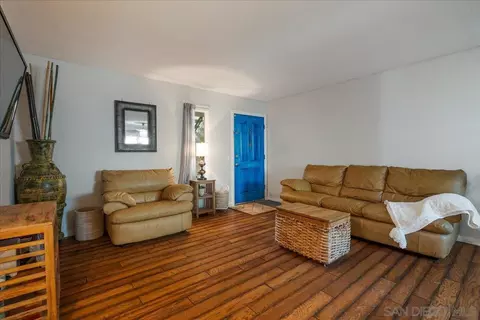 509 Calle Montecito UNIT 47, Oceanside, CA 92057 photo 2