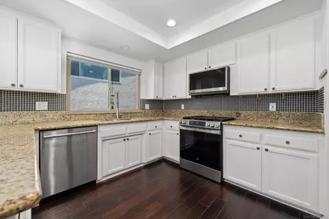 Kitchen - 219 Lyon Cir, Vista, CA 92083 photo 1 of 3