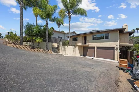 Exterior - 219 Lyon Cir, Vista, CA 92083 photo 2 of 9