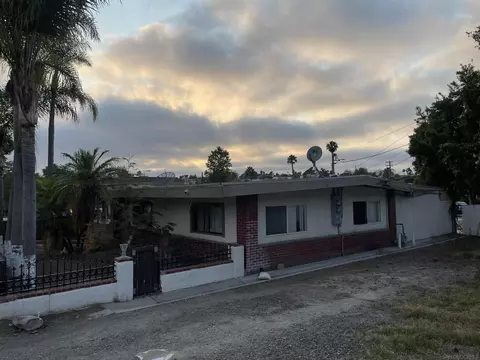 720 W California Ave, Vista, CA 92083